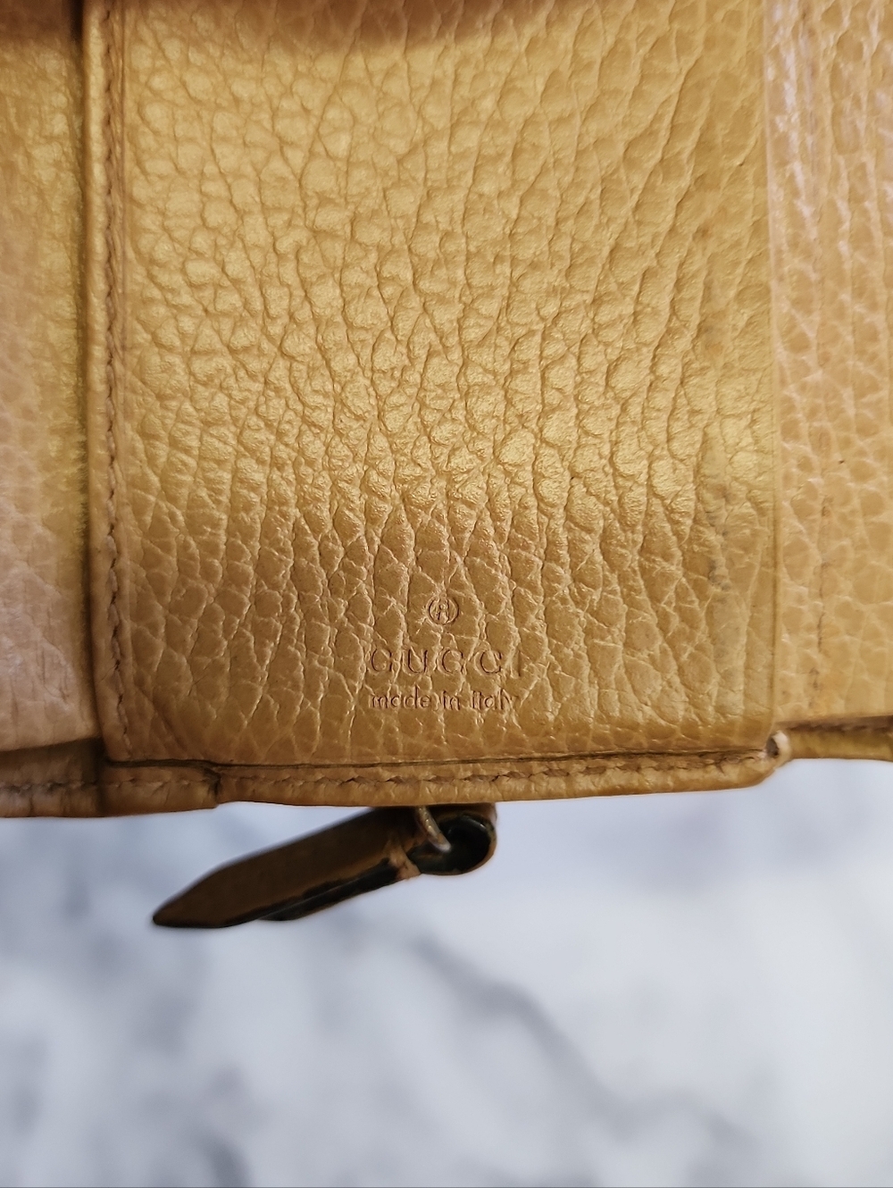Authentic Tan Pebbled Leather Gucci Marmont Compact Trifold Wallet - Picture 6 of 9